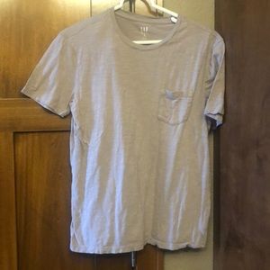Gap tshirt